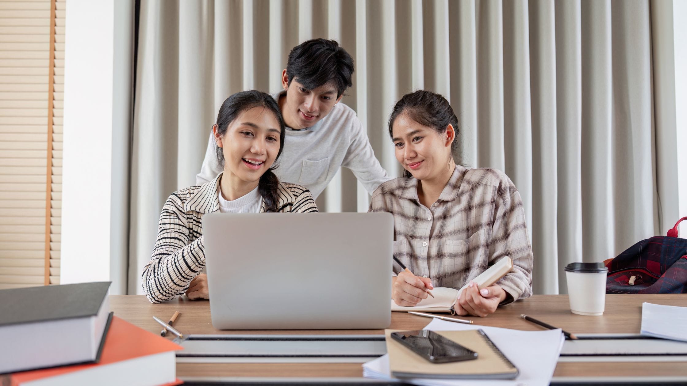 Top 3 Must-Have Tools for Effortless Digital Product Business
